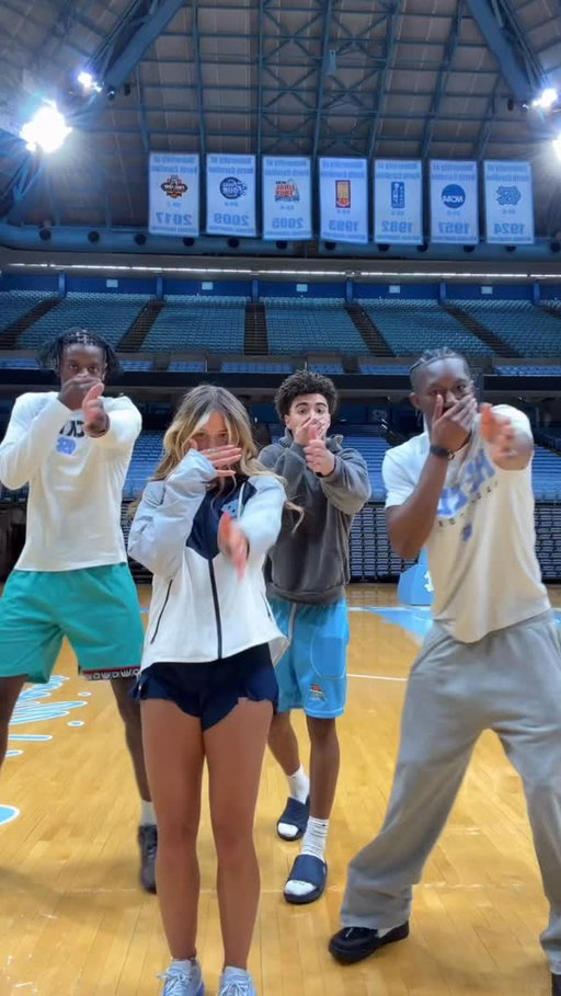 Ok collab ?🏀 

@c.dubbb @thederekdixon @zay_denny