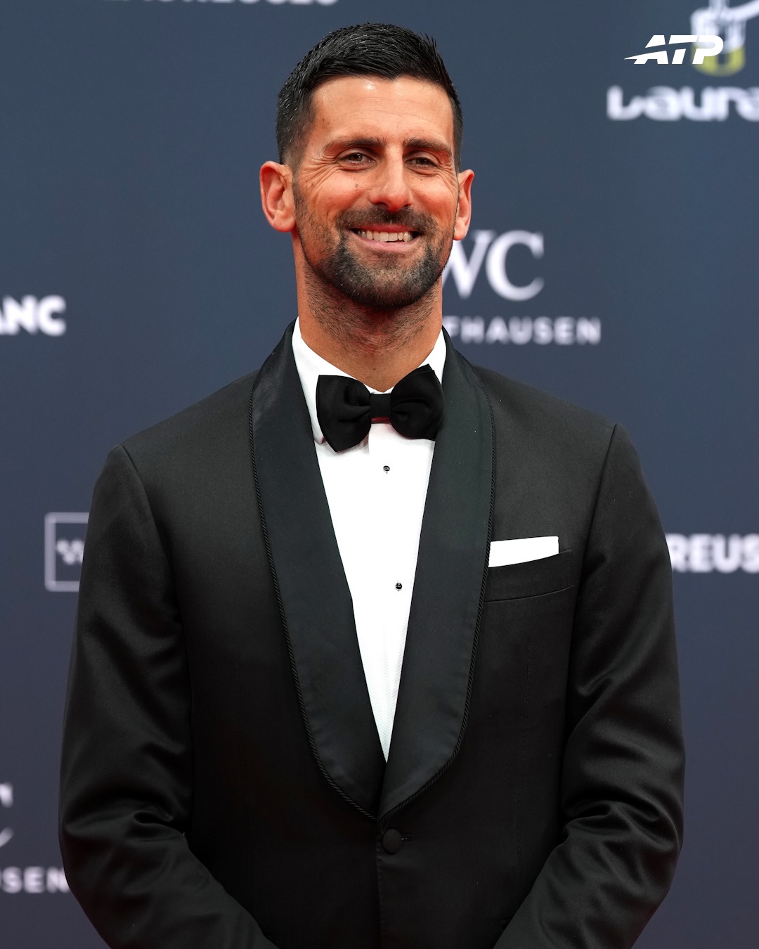 From the red clay to the red carpet 🧱🤵‍♂️

#Laureus26 | @laureussport