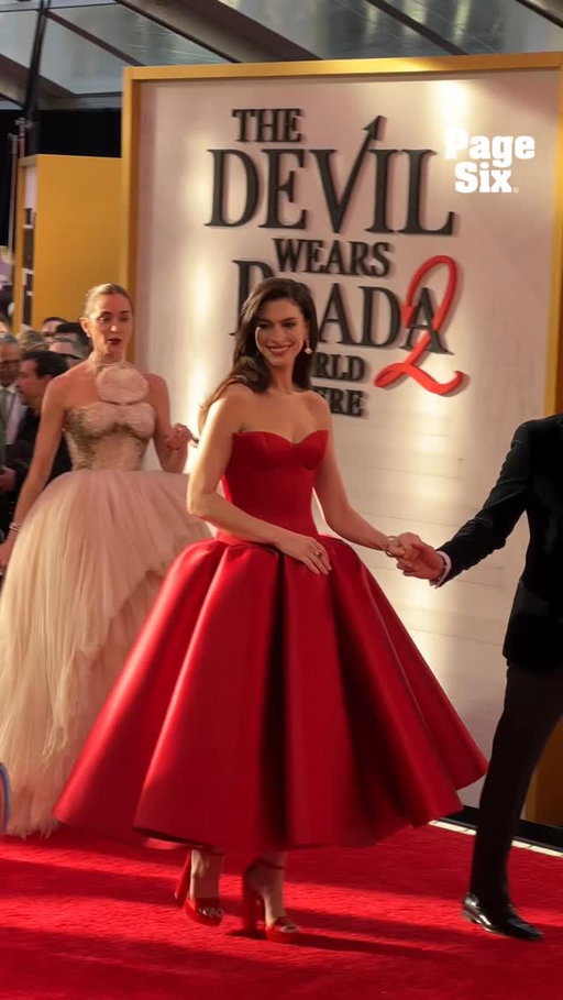 The ultimate main characters. Anne Hathaway, Meryl Streep, Emily Blunt and Stanley Tucci looked iconic on "The Devil Wears Prada 2" premiere carpet in NYC 🖤❤️👠