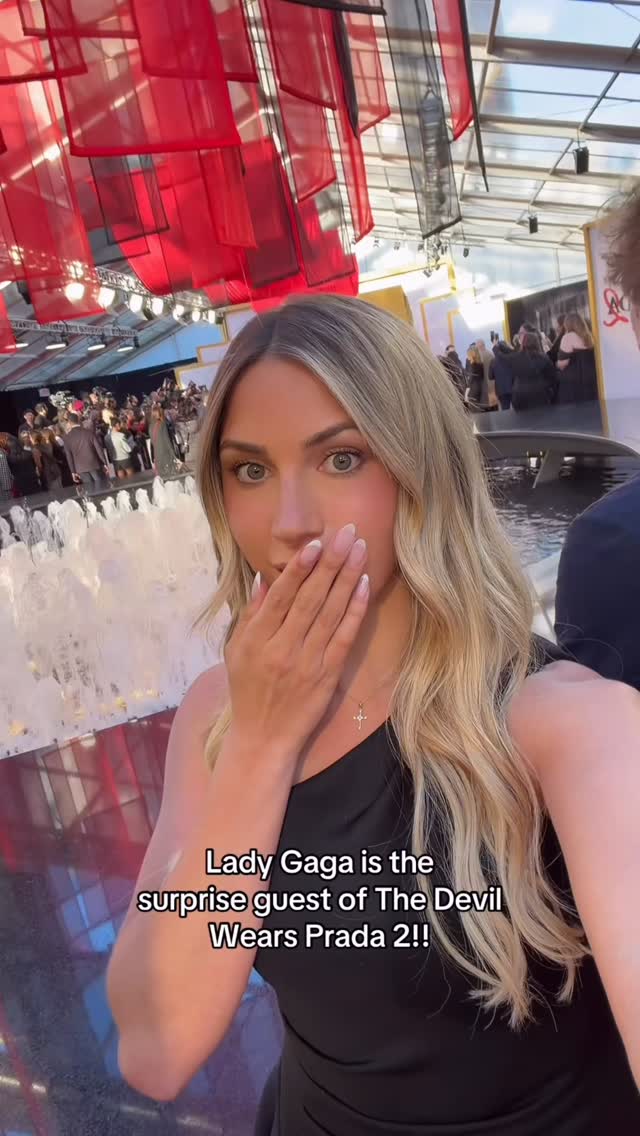 @ladygaga needs to teach me how to pose on a red carpet #nyc #thedevilwearsprada #thedevilwearsprada2 #newyorkcity #ladygaga