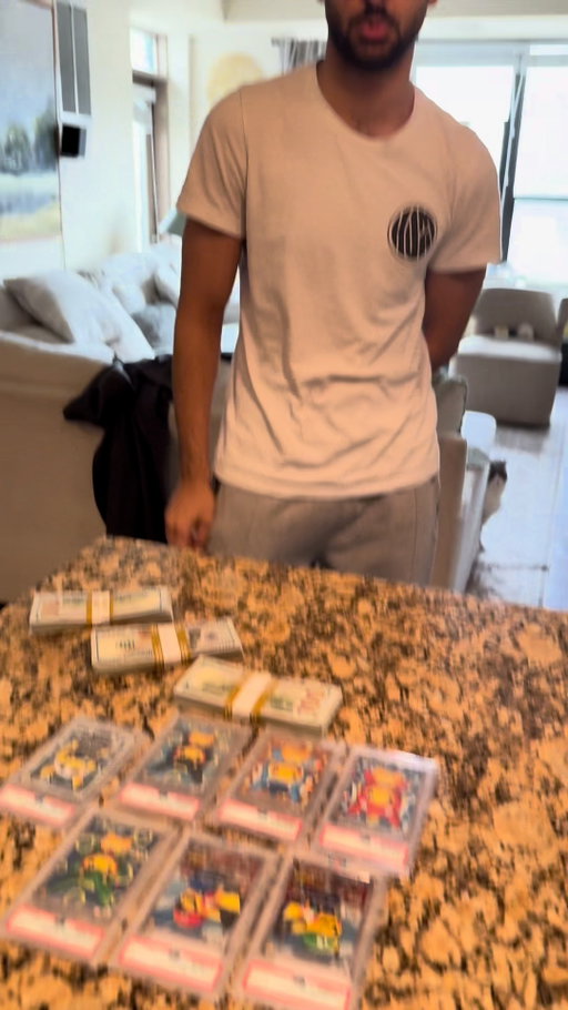 pov: the "let me cash you out" guy comes to your table #pokemon #pokémon #pokèmon #pokemontcg #pokemoncards