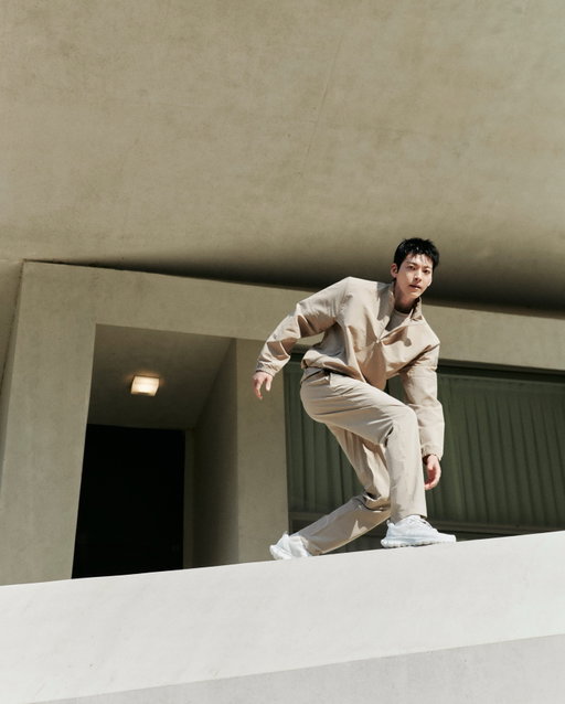 Esquire Wellness No. 2, featuring  @____kimwoobin in the ALO Trail.​

Credit: @esquire.korea​
Editor: LIM KEON @limkeon​
Photographer: JANG DUKHWA @jangdukhwa ​
Stylist: KIM SEJUN @kimseajun​
Hair: PARKHA @orare_parkha​
Makeup: SUNGHYE @rangee701