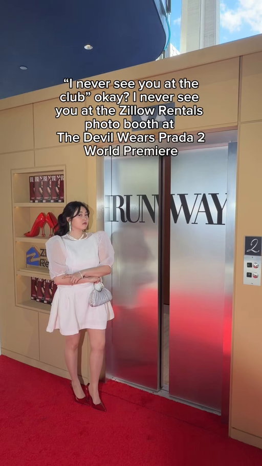 Zillow Rentals photo booth at #TheDevilWearsPrada2 World Premiere = hotter than the club 🥵