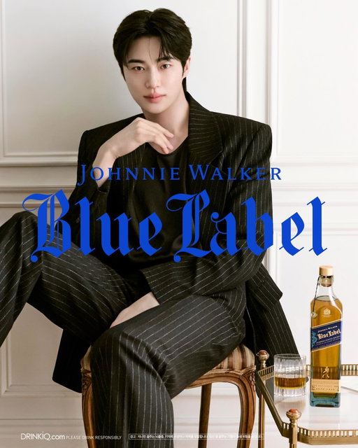 @byeonwooseok has always walked his own path.

Built over years of dedication and depth,
his journey continues to unfold
– shaped by time, craft and everything still to come.

Johnnie Walker Blue Label,
defined by the same pursuit of mastery,
is honoured to share this moment
– and celebrate the steps that follow.

Drink responsibly. DRINKiQ.com
#KeepWalking

흔들림 없이 자신만의 길을 걸어온
배우 변우석 (@byeonwooseok)

묵묵히 쌓아온 시간과 깊이,
그리고 앞으로 펼쳐질 또 다른 여정.

조니워커 블루가 그 순간을 함께합니다.

#KeepWalking#조니워커블루