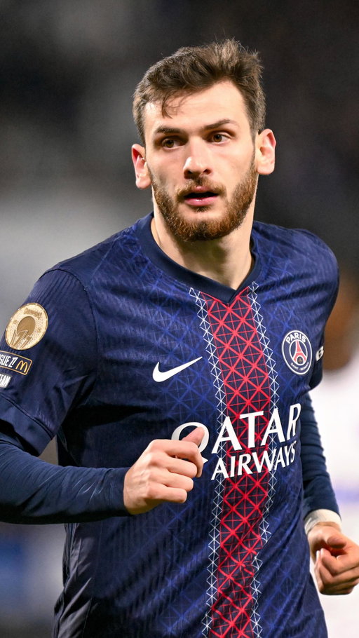Kvara 🥵🇬🇪

#Ligue1McDonalds