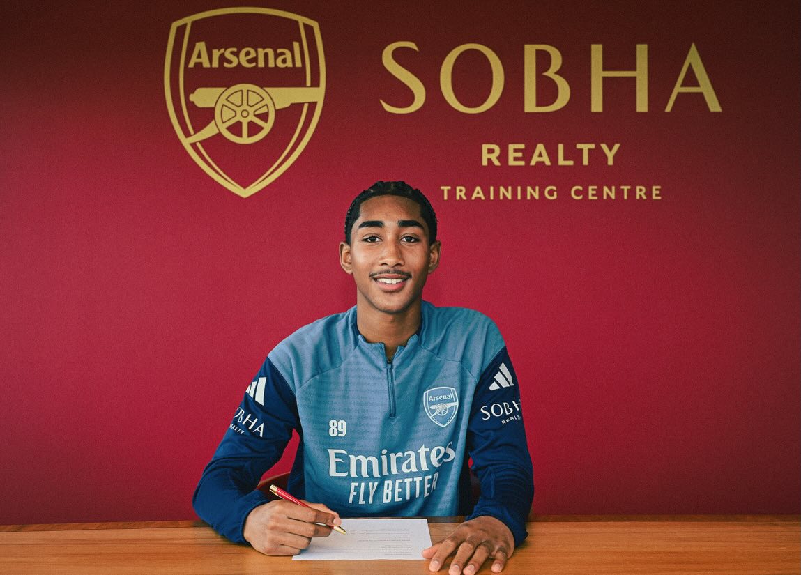 Marli Salmon commits his future to The Arsenal 🤝
 
We are pleased to announce that Marli Salmon has signed a pre-contract agreement with the club that will lead to him signing professional terms when he turns 17 in August.
 
Marli joined our academy at the age of nine in July 2019, and has risen through the ranks at Hale End.
 
A calm and composed defender who is equally adept as a centre-back or full-back, Marli is also an England under-16 international.
 
Last summer, the 16-year-old, who signed his scholarship in July 2025, was selected by Mikel Arteta for the pre-season tour of Singapore and Hong Kong.
 
Marli made his debut in the 1-0 victory over AC Milan in Singapore, before featuring once again in our 3-2 win over Newcastle United.
 
Just five months later, in December, aged 16 years and 102 days old, Marli made his professional debut for us, coming on for Ben White in our 3-0 victory over Club Brugge. In doing so, Marli became the fourth youngest player to represent us in European competitions.
 
The milestones haven’t stopped there for Marli, who featured in the FA Cup third round against Portsmouth before making his home debut in the next round against Wigan Athletic. 
 
Following the signing of his pre-agreement, Marli said: “It’s a very big moment for me, for my family as well. I’m very proud. I’ve been at the academy since I was nine and I just want to give everything to the club.
 
“I’m an Arsenal supporter and I’ve had some great memories so far. I’m so proud to have made my debut this season, I just want to keep pushing on still, keep my levels high and try to get as much experience as I can in the first team.”
 
The deal is subject to the completion of regulatory processes.