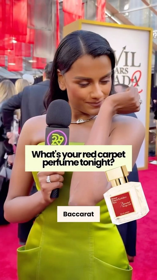 We know the devil wears Prada — but what perfumes made the cut for the stars, celebs, and creators at the #DevilWearsPrada2 world premiere? 

The selections include classic fragrances from @chanelofficial to niche brands like @sora___dora, and multiple mentions of the French fragrance house @exnihiloparis 

Was your signature scent mentioned?