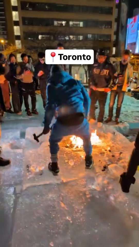 Meanwhile in Toronto... 🧊

Drake fans getting closer to finding the 'Iceman' release date!

📍81 Bond St.

📽: @paperskiesmusic