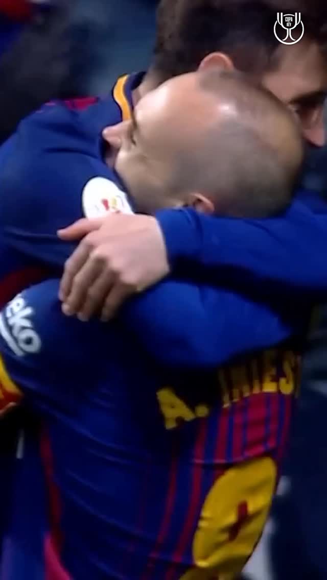 8 years since the ∞ last goal. 🫶

8 anys de l’última obra d’Iniesta.
El último gol de Iniesta 🥹