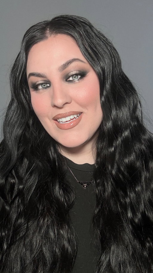 this is a universal experience 🌎 
#mascarawand #makeupartist #makeuphack #desparate #makeup