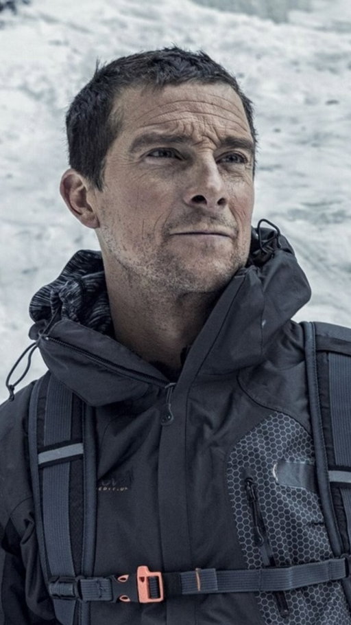 Bear Grylls has the most ridiculous morning routine of all time… 😱😳

Our full interview with @beargrylls is available to watch now on YouTube or you can listen wherever you get your podcasts!

Comment “Grylls” and we’ll DM you a link! 🔗