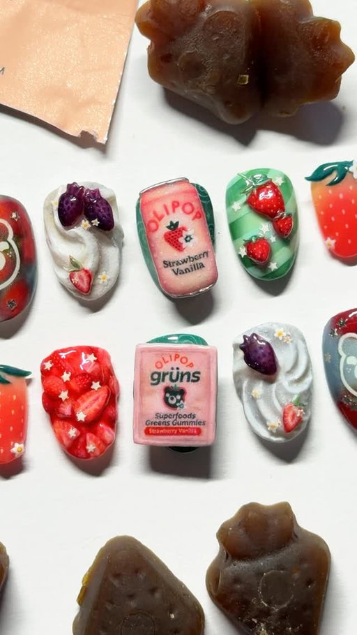 it’s true… your favs @drinkolipop & @grunsdaily are teaming up 🍓✨
-
inspired by OLIPOP’s iconic strawberry vanilla soda, grüns’ new green gummy is about to make your daily vitamins taste like a sweet treat!! (maybe even as sweet as these nails hehe🤍)
#olipop #gruns #nailart #nailinspo