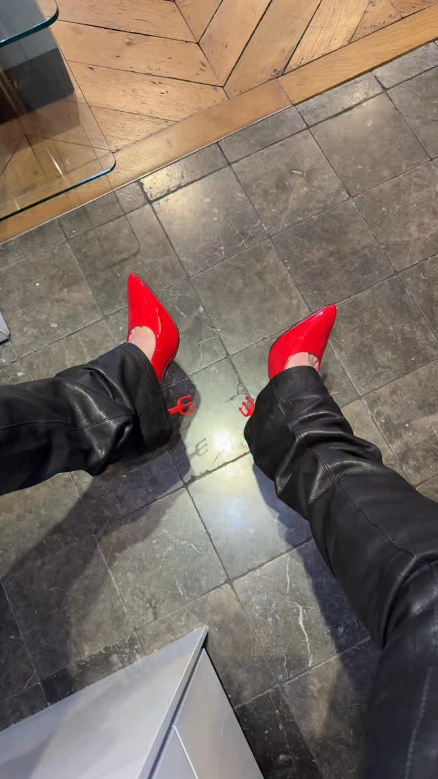 I WILL be hosting and exclusive Watch party for the Devil Wears Prada 2 on April 27th in NYC !! Free for all. Link to sign up on @lawatchparty