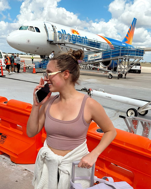 🌸 IT’S GIVEAWAY TIME 🌸

Hello longer days, lighter layers, and a little more glow! We're celebrating by giving you the chance to win roundtrip airfare for two! Grab your favorite travel companion and fly to a destination of your choice—because spring was made for getting away.

Enter in three easy steps:
🌷 Follow us
🌷 Like this post
🌷 Tag the person you’d take with you

Rules in bio.

📸: @nicole.rosania