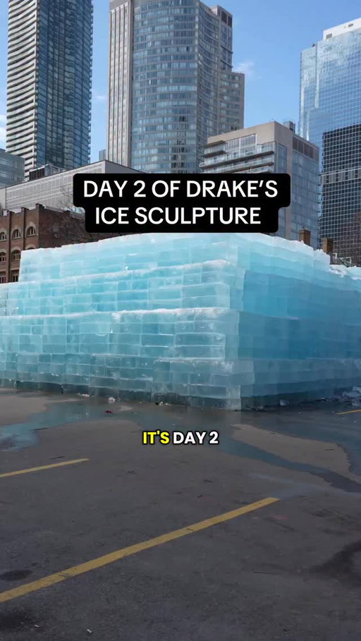 Let’s check in on how Drake’s ICEMAN sculpture is holding up! #iceman #drake #toronto