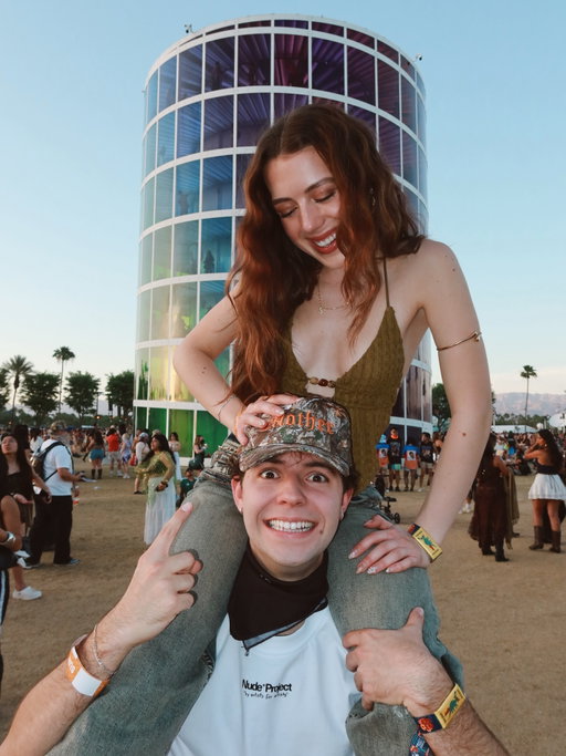coachella hallelujah 🌵

thx @redbullusa for a epic wknd ⚡️