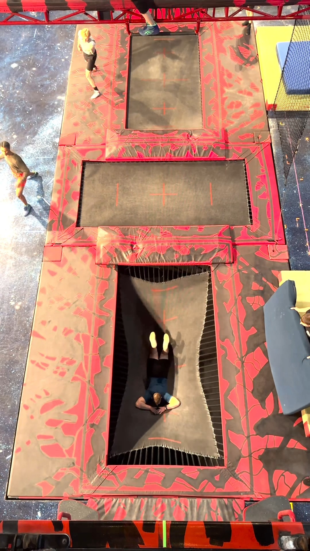 POV: your stomach drops every time he jumps 😵 @mjonelv

Michael Jackson ONE by Cirque du Soleil brings nonstop energy, iconic music, and gravity-defying acrobatics to Las Vegas at Mandalay Bay, featuring high-flying tramp wall performances and electrifying choreography inspired by the King of Pop.

🤸 @the_duke_1989
📍 @mandalaybay

#CirqueduSoleil #LasVegasShows #acrobatics