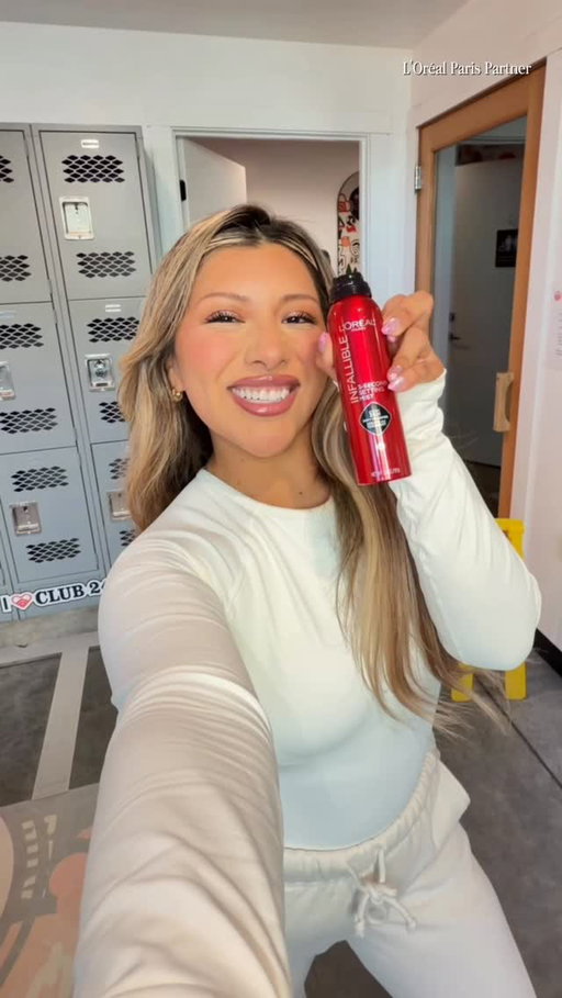 Wearing makeup to the gym is part of how I show up for myself every single day🤍 & the @lorealparis setting mist has me locked in🔐
transfer-resistant, sweat-proof, dries down instantly!
(no sticky mess!) because my workouts are INTENSE but my makeup isn’t going ANYWHERE!

#LOrealParisPartner #LOrealParisMakeup #MakeupWorthSetting