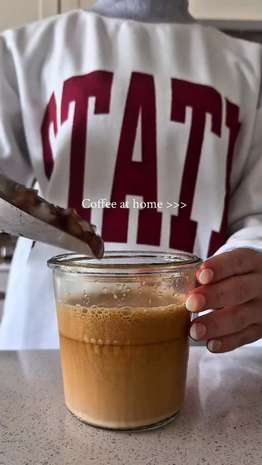 Could never convince me that coffee out taste better than coffee at home 🤭🤎 >>> #coffeeathome #coffeeislife #coffee #shakenespresso