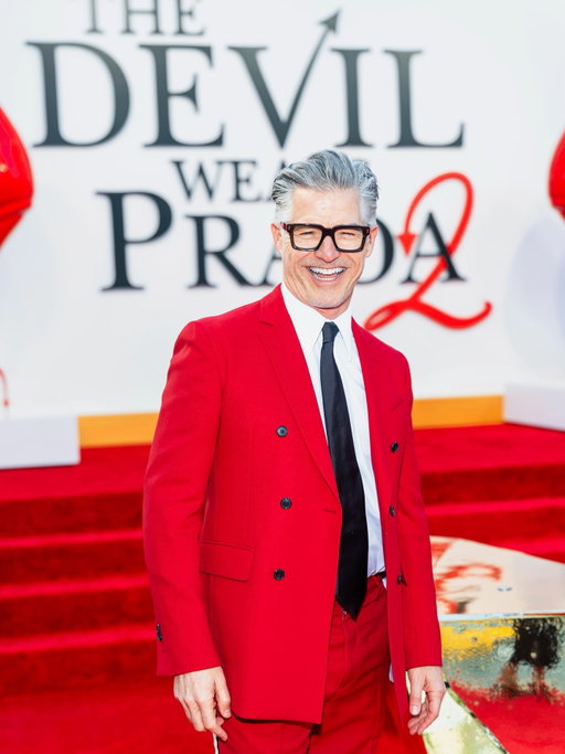 Last night the ‘Devil’ wore RED!❤️‍🔥 #devilwearsprada #premeire #eventproduction I was incredibly proud to support our talented @15l40 team whom partnered with our great friends at @disney to create an epic, runway worthy celebration of @tdwp2 at the iconic @lincolncenter 👠

Here a glimpse of #merylstreep @annehathaway #emilyblunt @stanleytucci and the Lady herself @ladygaga at last’s night premier. More to come! 

📸 @thestewartofny 

My look:
suit - @calvinklein 
boots - @ysl 
glasses - @cutlerandgross