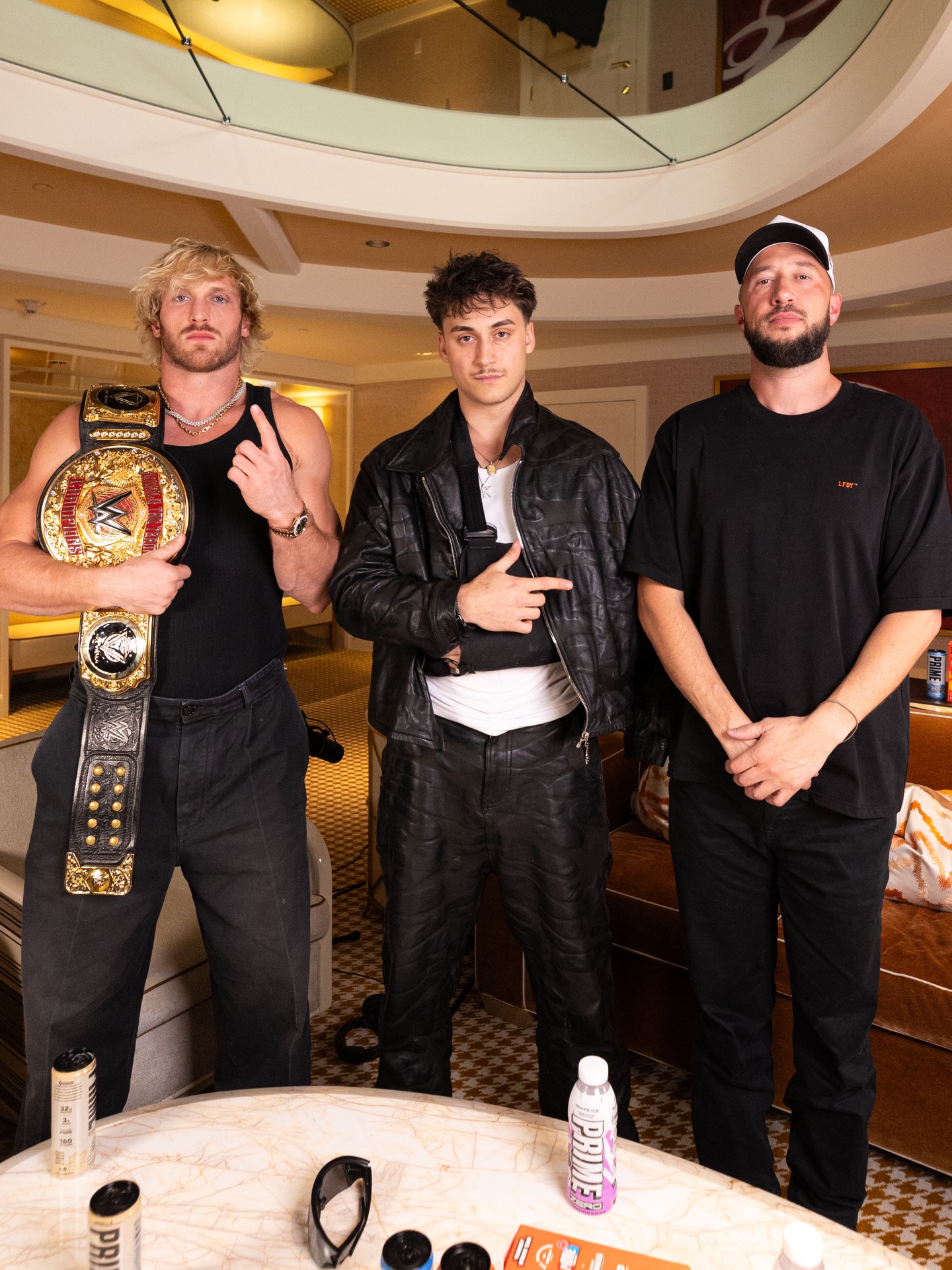 1v1 Basketball GOAT @mkiatipis joins the boys to discuss Bronny James & other NBA players DUCKING to play him 🏀, IShowSpeed putting Logan Paul through a table at WrestleMania, nearly getting SHOT while hooping in Brazil, brutally honest thoughts on Clavicular, failed college basketball career, playing against LeBron James & Drake, NBA Finals prediction, learning diss tracks from the Paul Brothers & more..

#mattkiatipis #basketball #nba #loganpaul #podcast