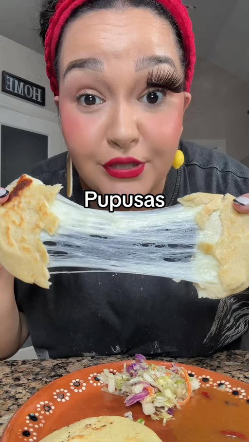 Easy Pupusas 
#pupusas #annettefreckles
@knorr 
@maseca.centroamerica 
@mimasecausa 
@maseca.mexico
@fairlife