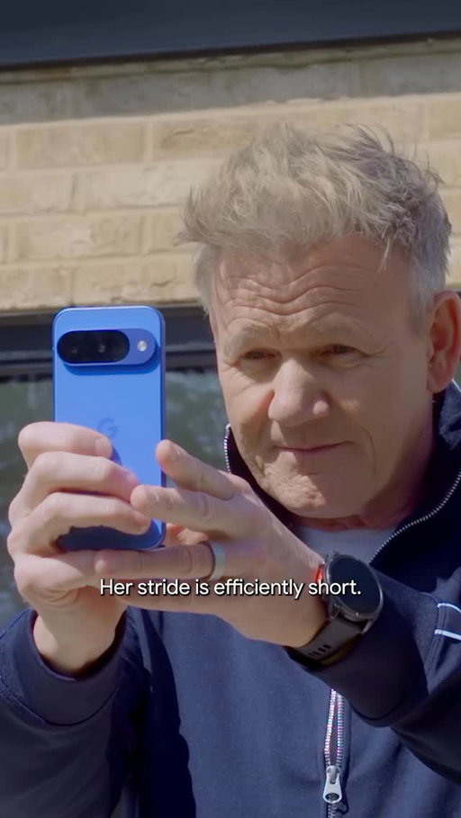 Marathon runners need two things: @googlegemini‘s stride tips and @gordongram cheering from the sidelines 🗣️Good luck running @tillyramsay ! AD