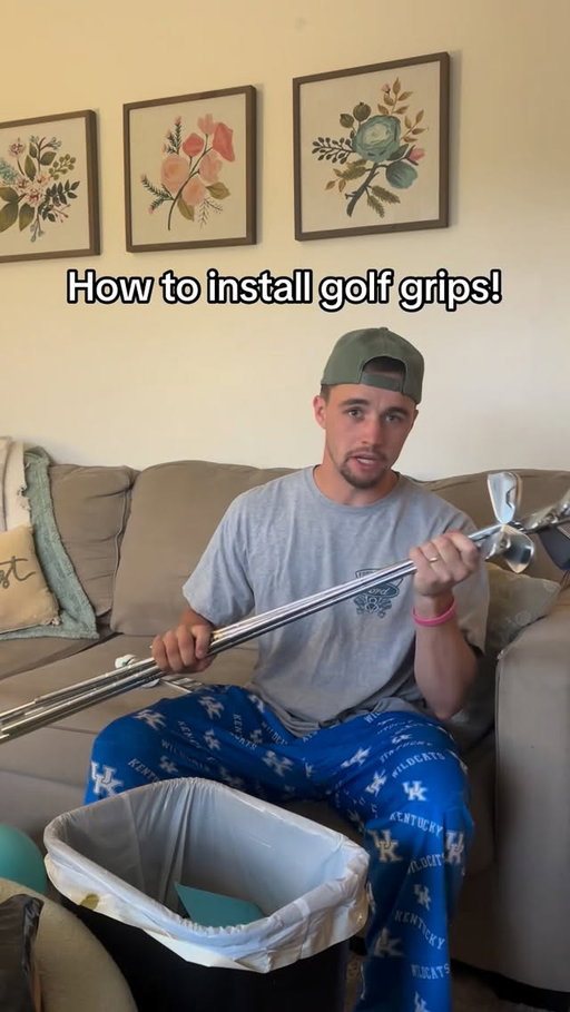 How to install golf grips! Do yall do anything different? #golf #golfclub #scogolfing