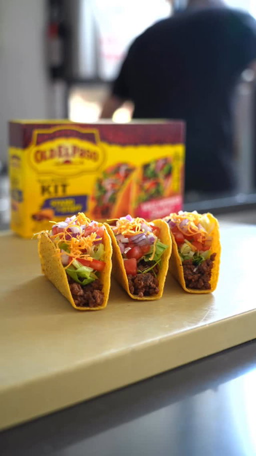 #Ad This is not a drill. Taco Totality is Cinco de Mayo AND Taco Tuesday on the same day, and it only happens once every 6 years. You know what to do. @oldelpaso Stand ‘N’ Stuff Taco Kit. #TacoTotality