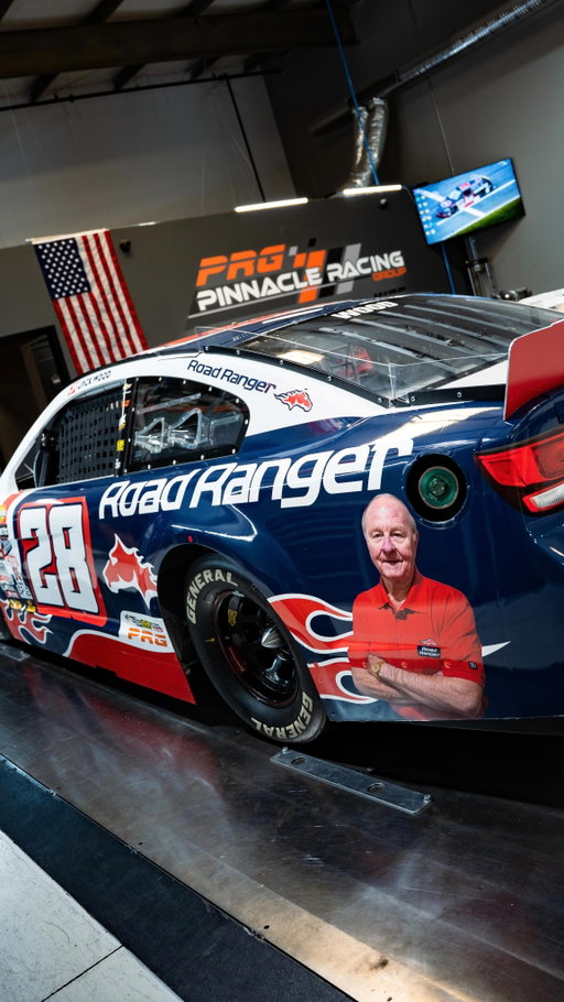 There’s a special guest riding along with @driverjackwood and @roadrangerusa this weekend 👀