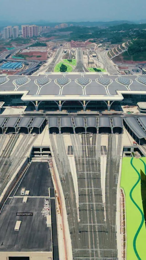 China has built the world's biggest train station. See how (and why) in our full video, now up on YT and TheB1M.com – links in our bio 🏗️

#infrastructure #rail #TheB1M #architecturelovers #construction