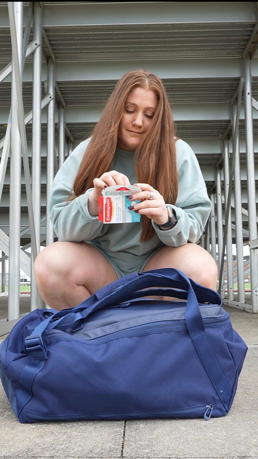 My new training partner 🩹: @elastoplast_ca ‘s NEW Second Skin Protection Hydrocolloid Plaster

✅ Never misses a session
✅ Doesn’t slow me down
✅ Keeps up with anything I throw at it 
✅100% waterproof resistant
✅Protects against 99% of bacteria*

The ultimate training partner #ElastoplastPartner
*Protects against dirt and bacteria for 24h as long as the plaster is in place based on standards DIN 58953-6 / ISO 11737-1
