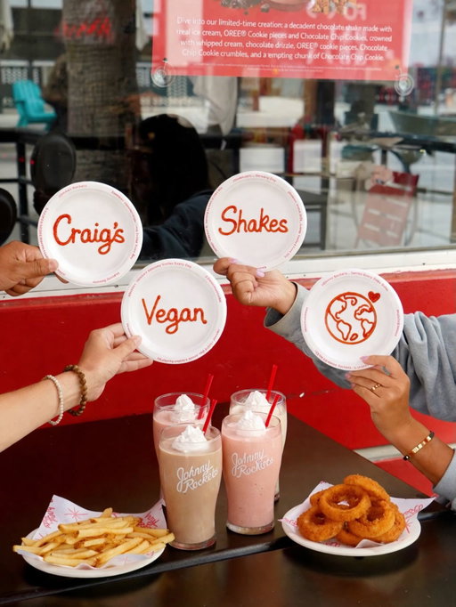 Earth Day plans aren’t complete without plant-based shakes made with Craig’s Vegan Ice Cream! 🌱🌎🍦