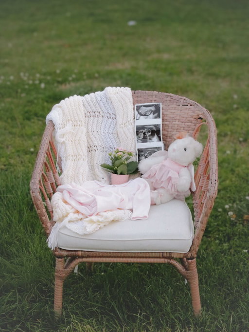 It’s a girl 💗💗💗 
Eleanor Ruth Smith
August 2026