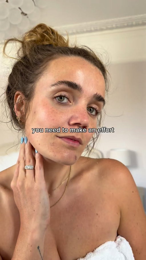 a judgement for ✨every occasion✨ I have been really interested in the idea of our internalised misogyny since my last post (and since I first started unpicking my own years ago, tbh, there’s more to come on the topic) so for now, I wanted to spend a day listening to the worst and most judgemental little voice inside my head that, it isn’t necessarily what I think, but that I worry is whar everyone else thinks, and it exists thanks to years of societal conditioning that damn us at every turn!