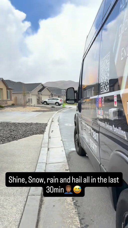 Starting the 3rd detail of the day and it starts raining, hailing, snowing and all of the above🤦🏽‍♂️

#renosbestdetailer #mobiledetailer #fyp #viral #trendingvideos