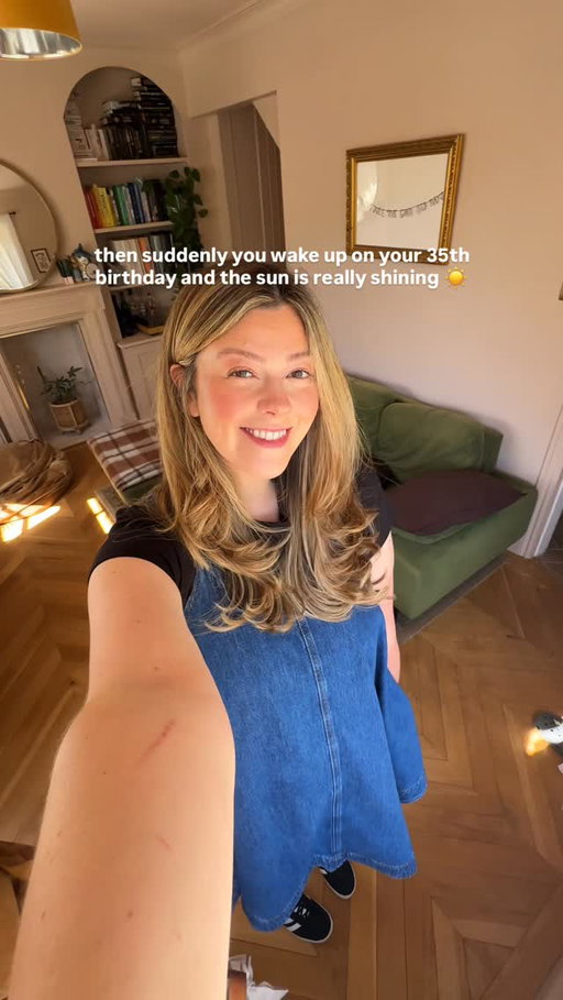 I blinked and I’m here? On my 35th birthday, I woke up to coffee delivered in bed, a new dress to wear, plans for my fourth novel and the sun shining so bright 🤍✨ Most days I still feel like I’m stumbling through life and making it up as I go along, but 16 year old me would give it all a big thumbs up and that feels nice 💭🫶🏻