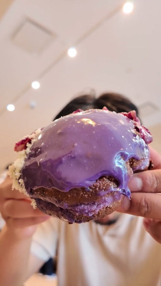 Filipino Pantry Talk 3: Ube (Filipino Purple Yam)

Edit: yes, the audio is messed up lol

What’s the best Ube snack/dessert you’ve had? Curious what people are trying out there 👀

I also put together an ube guide and roundup if you’re curious for more: https://www.iankewks.com/a-guide-to-ube-the-filipino-purple-yam/