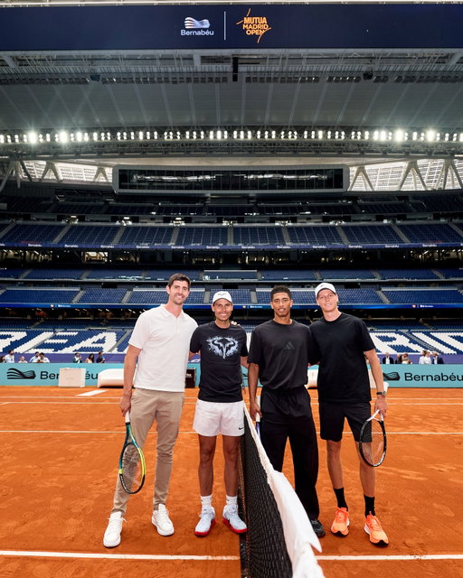 Gracias @mutuamadridopen y @realmadrid. Ha sido muy especial disfrutar de esta pista única en el @bernabeu.
