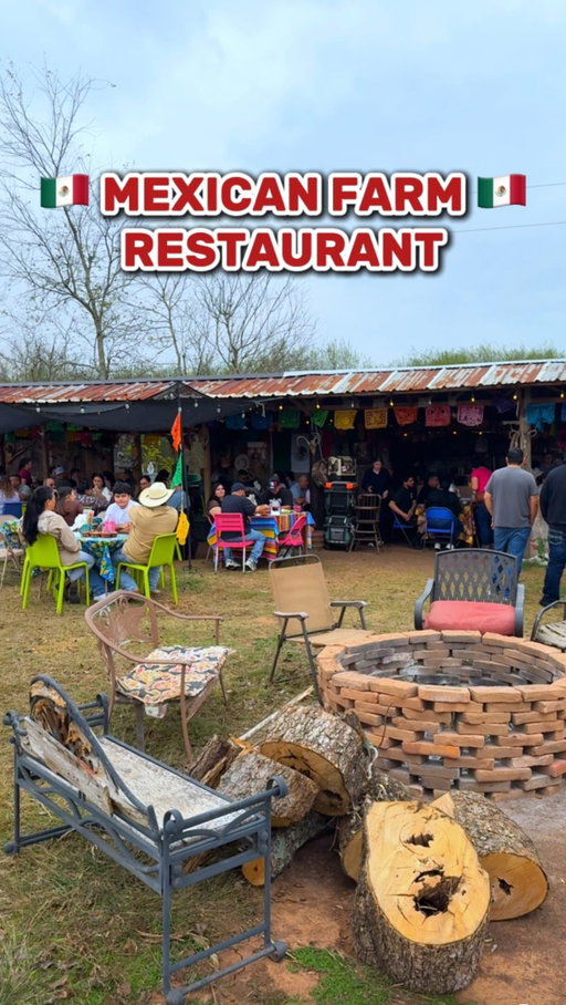 🇲🇽 Mexican Restaurant on a Farm! 🙌 Clear your schedules on a Sunday morning because @elfogon_huasteco0fficial is so worth the trip!! The food is made right in front of you, it’s delicious 💯 and this is a very family friendly environment. They have horses to pet, and a small playground as well. 🐴🛝

📍 El Fogón Huasteco: 38001 Katy Fwy, Brookshire, TX 77423

⏰ El Fogón Huasteco is only open on Sundays from 9am til sold out.

🪑 When you walk up, find an open spot to sit, even if it means sharing a table with another family. Everyone is willing to make space!

🐄 They have goat and beef birria, tamales in banana leaves, traditional enchiladas, chilaquiles, cafe de olla, and more.

📝 Bathrooms are porta potties fyi!

💳 They do take credit card and Zelle.

Who’s trying this out?!

#houston #houstonfood #mexicanfood #mexicancuisine #houstonfoodie