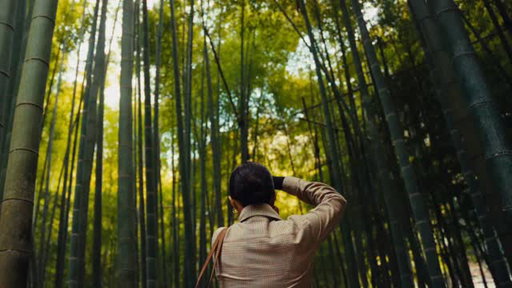 On the move and still creating @adobefirefly keeps up with every photo and video moment so your creative breakthroughs never miss a beat 🏃🏻‍♀️➡️ Try it out! #adobepartner