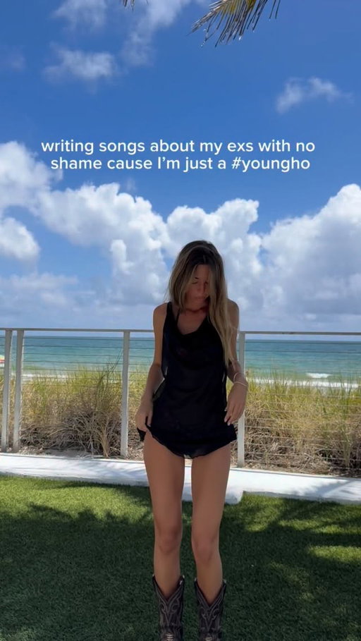girls gotta do what she’s gotta do #newmusic #singersongwriter