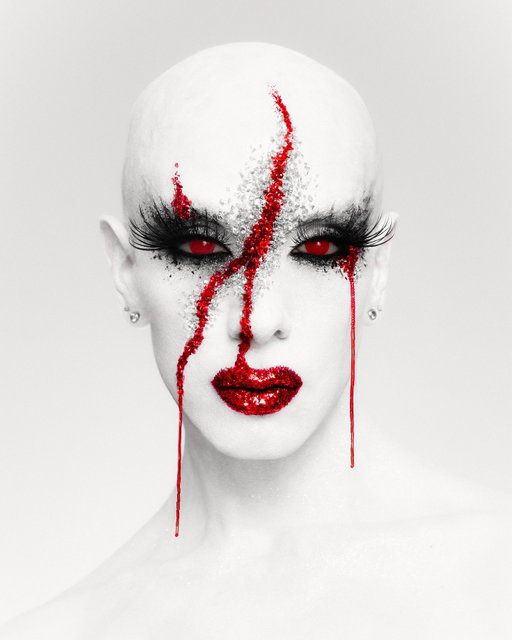 Makeup look inspired by recent personal events. 🩸♥️

Lashes by @eldorafalseeyelashes x @bo.quinn collab 🖤