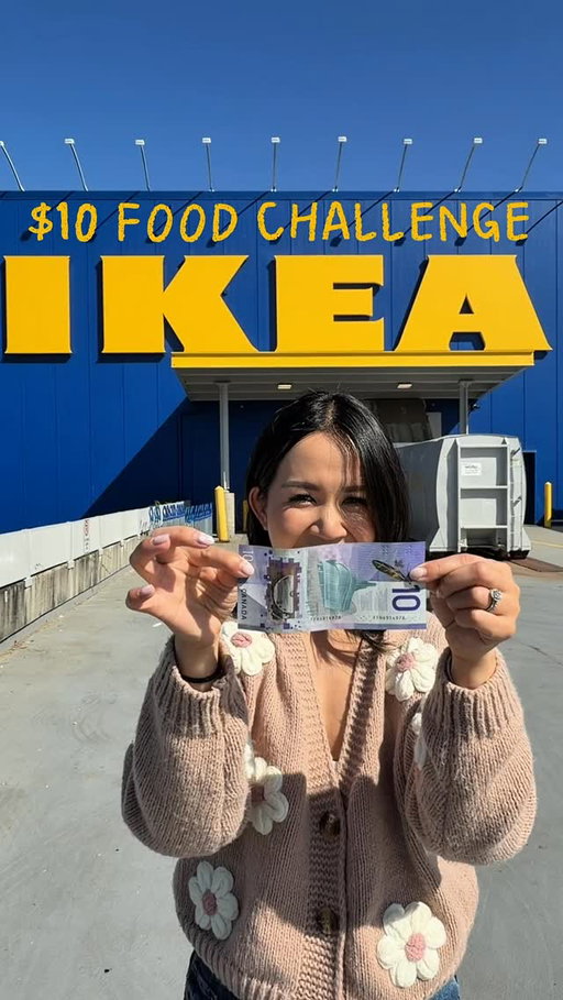 #AD $10 food challenge at IKEA?! @ikeacanada 
 
Swe-dish Thursday is back at IKEA! Every Thursday, IKEA family members get a 50% discount after 11am on 6 main dishes! It’s FREE to sign-up as an IKEA family member!
 
Bonus! Save even more in-store! IKEA Family members who buy a main meal on Swedish Thursdays get a coupon for $35 off a purchase of $130 or more. Swedish Thursday is ending on May 7th!
 
My recommendation is getting their NEW falafel balls ($4) and cod balls ($5) which is $9 (before tax) and will definitely fill you up!

#IKEACanadaPartner #IKEA #IKEACanada