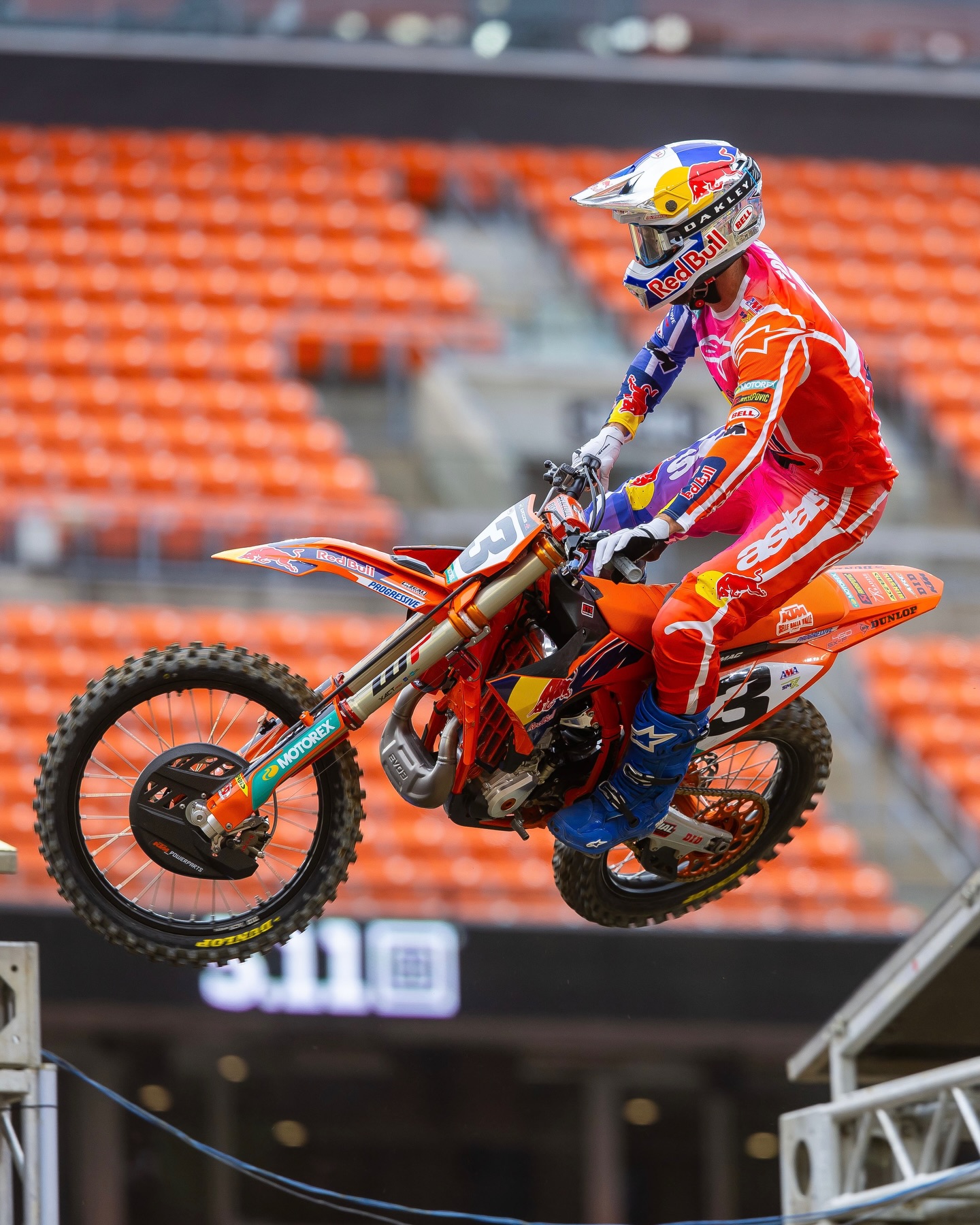 Eli Tomac will sit out Philadelphia as a result of his crash in Cleveland last weekend.

The Red Bull KTM Factory Racing rider is continuing to focus on his recovery, potentially returning during the final rounds of Supercross.

Heal up, ET3 – we’ll see you back at the races soon! 💪

#KTM #ReadyToRace #Supercross #SMX