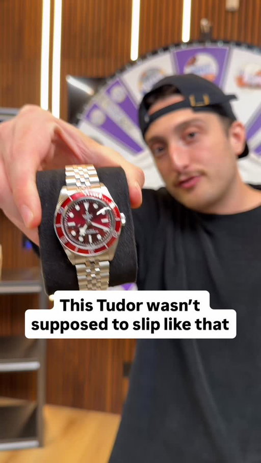 A 2025 Tudor Black Bay 58 Burgundy Dial “Dexter” goes live on a Vookum stream. Retail sits around $5,400, and this reference usually stays close to that range. It ends up well under expectations, catching Vookum off guard.�
A Vookum Live moment showing how unpredictable a Tudor Black Bay 58 can be. #Tudor #blackbay58 �#LuxuryWatches #WatchCollector #watchesofinstagram