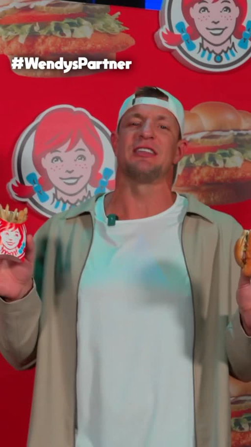 #ad Fueled up with the all-new @Wendys Spicy Chicken Sandwich before partying all night long @GronkBeach 🔥 #WendysPartner