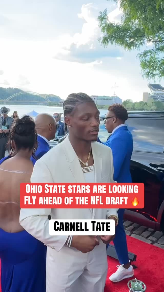 Carnell Tate, Sonny Styles, Caleb Downs & Arvell Reese hit the red carpet ahead of NFL draft ⭕️🙌

#cfb #collegefootball #ohiostate #nfl #nfldraft