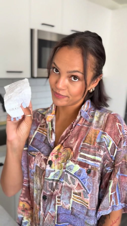 Teaching my man how to properly #FetchIt... he’s a quick learner 🤭 Download the Fetch app and use code ALEXEFETCH for 2,000 points - consider it a little gift from me :) @fetchrewards #FetchPartner