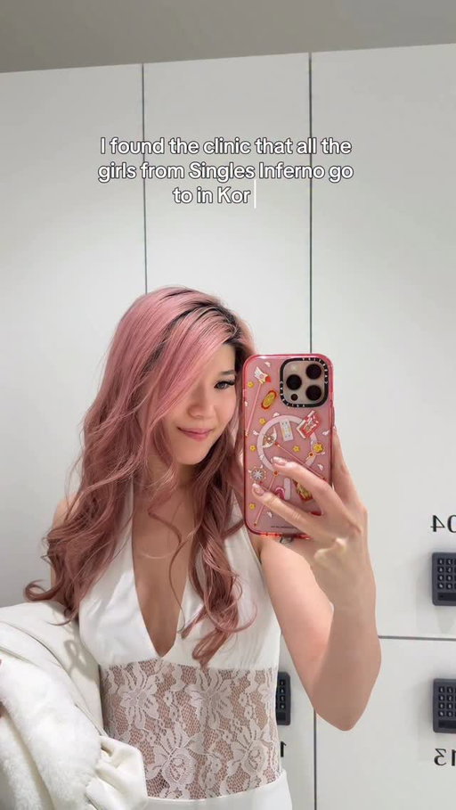 I found the clinic that all the Single’s Inferno girls go to in Korea 🇰🇷
even Miss Korea contestants - and Kim Goeun literally just visited too

tried ONDA + titanium lifting 💥

painless, no downtime, instant results
my face looked so snatched, smooth and glowy straight after…

📍
——————————
k-beauty, skin tightening korea, onda laser korea, titanium lifting korea, non invasive lifting, jawline contouring korea, double chin treatment korea, seoul beauty clinic, korean skin treatments, collagen boosting laser, ultherapy alternative, korea aesthetic clinic

#koreanskinclinic #skinlifting #skintreatments #koreanskincareroutine #singlesinferno